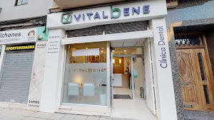 Clínica dental Vitalbene By Grupo Gente Vital | Dentistas en Benetússer | Implantes dentales | Ortodoncia